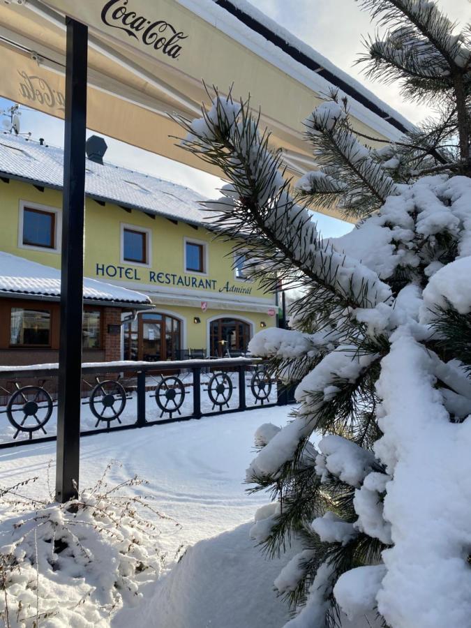 Hotel Admiral Липно-над-Влтавой Экстерьер фото